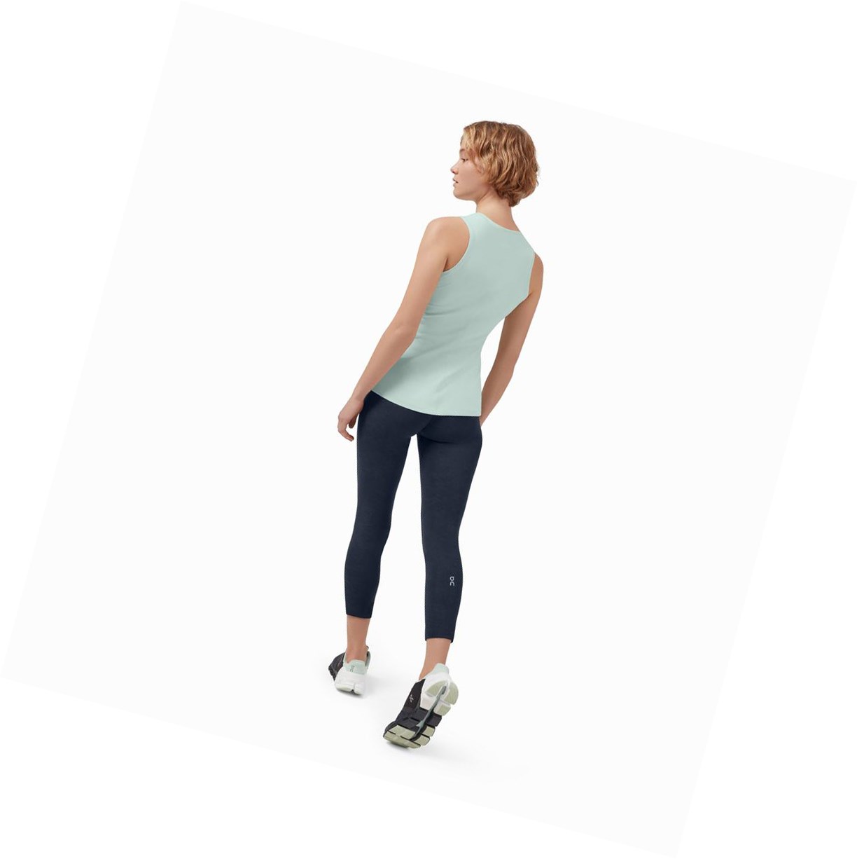 On Movement Muskelshirt Damen Olivgrün | 3864-SVYDT